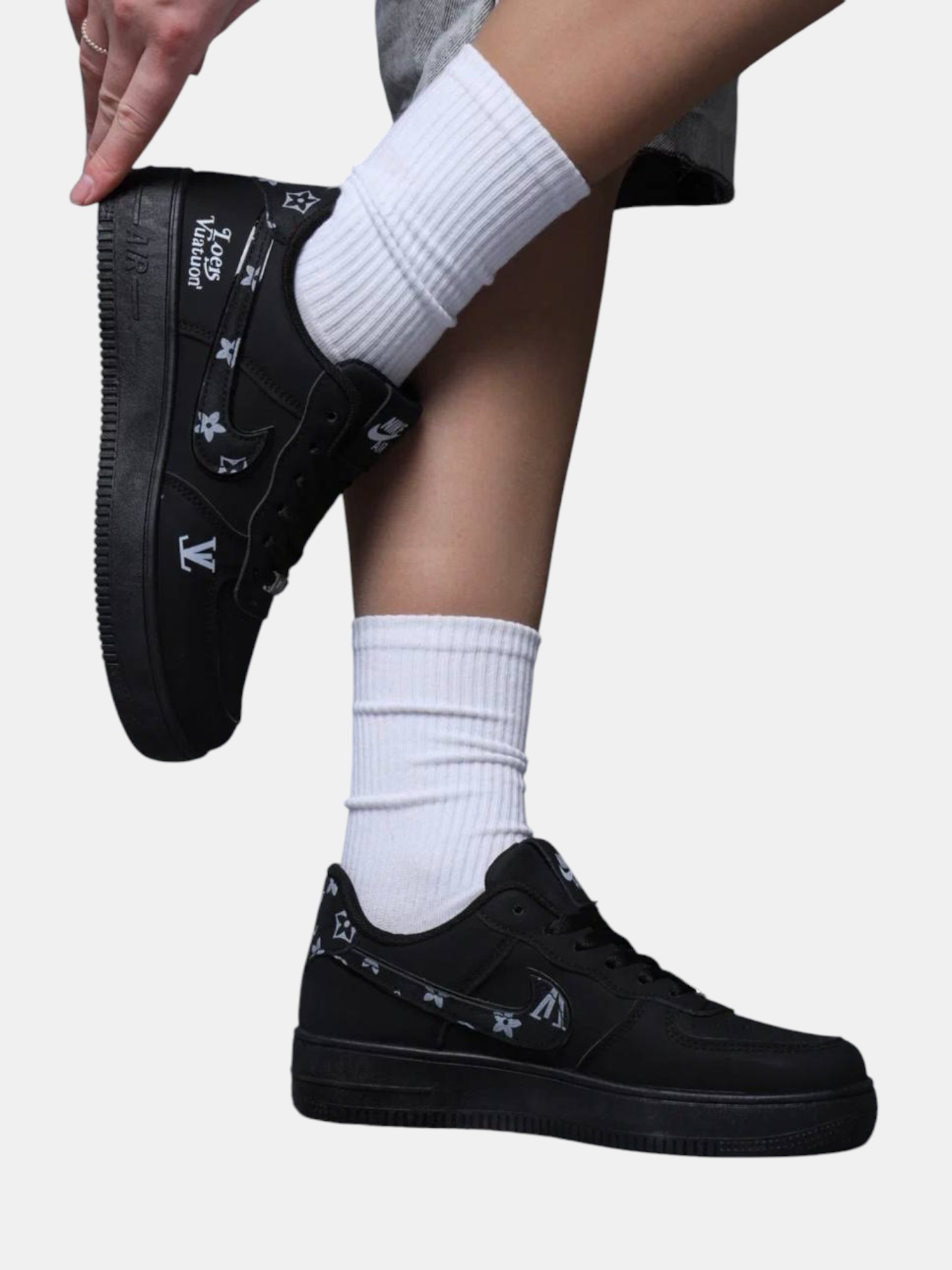 Кроссовки NIKE Air Force 1