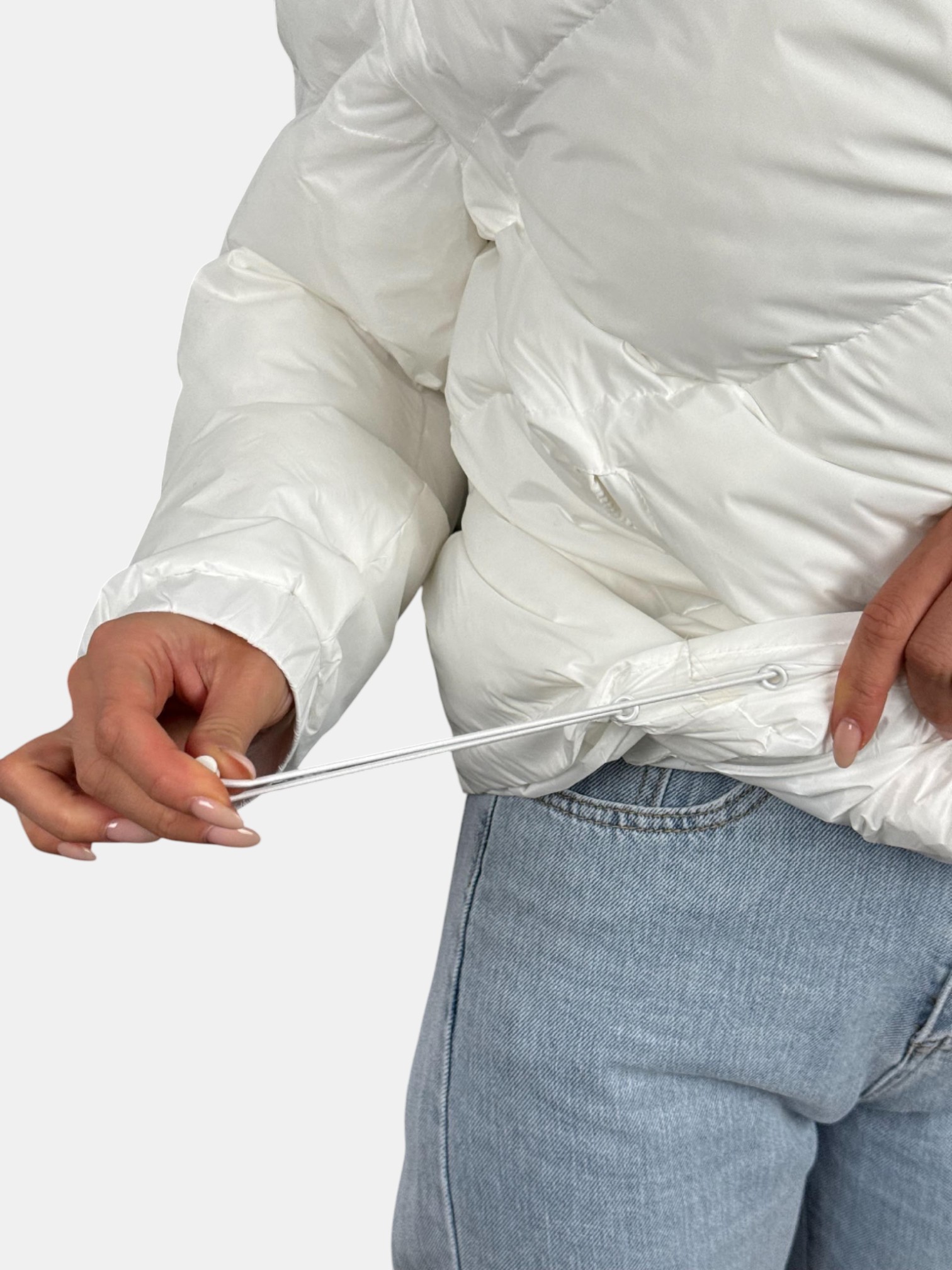 Пуховик MONCLER белый