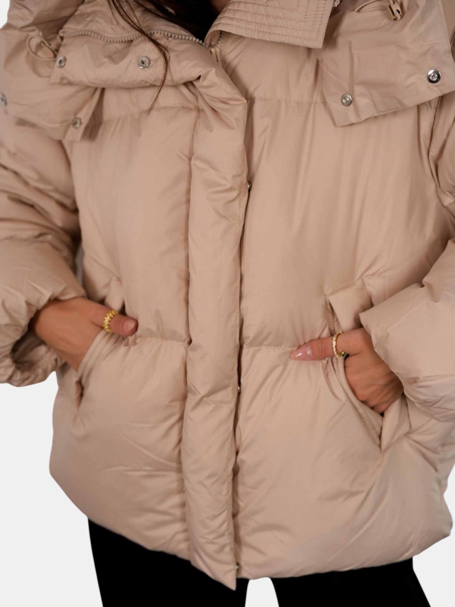 Пуховик оверсайз бежевый