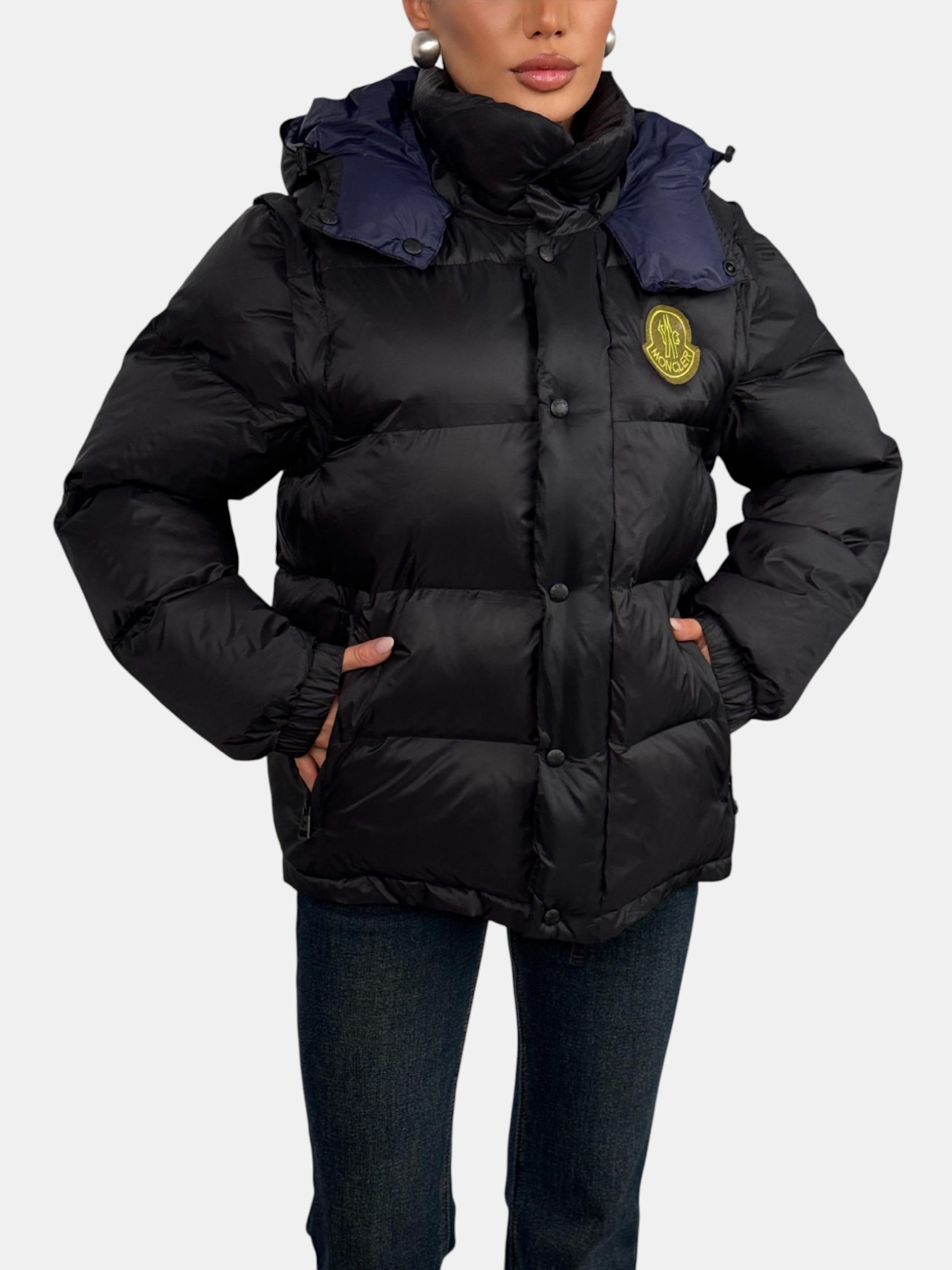 Пуховик MONCLER черный