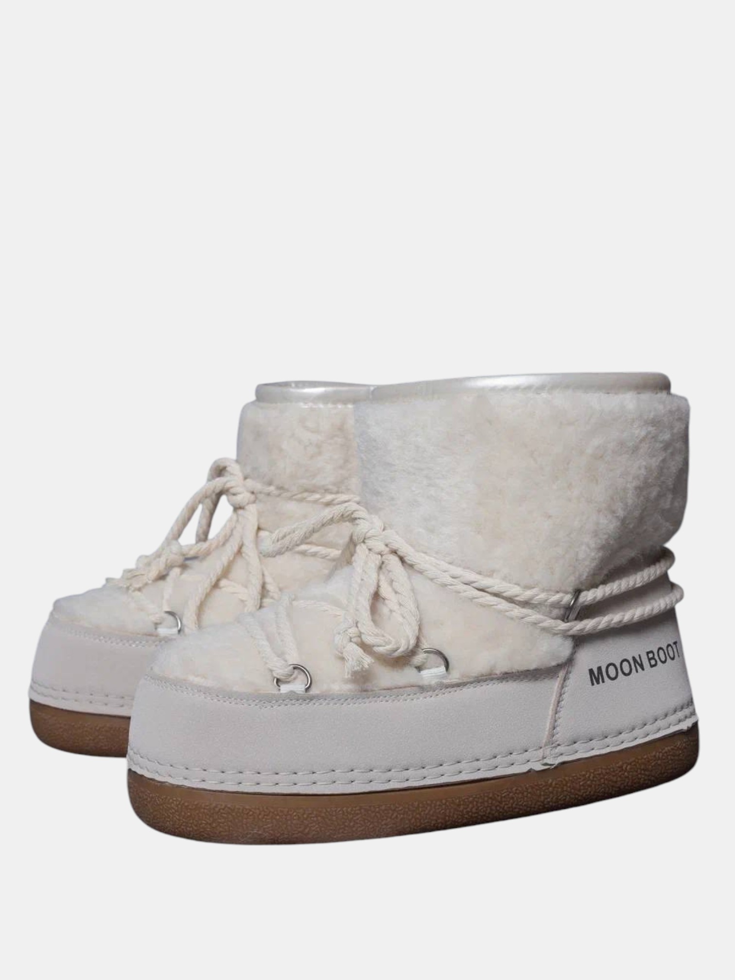 Сноубутсы Moon Boot