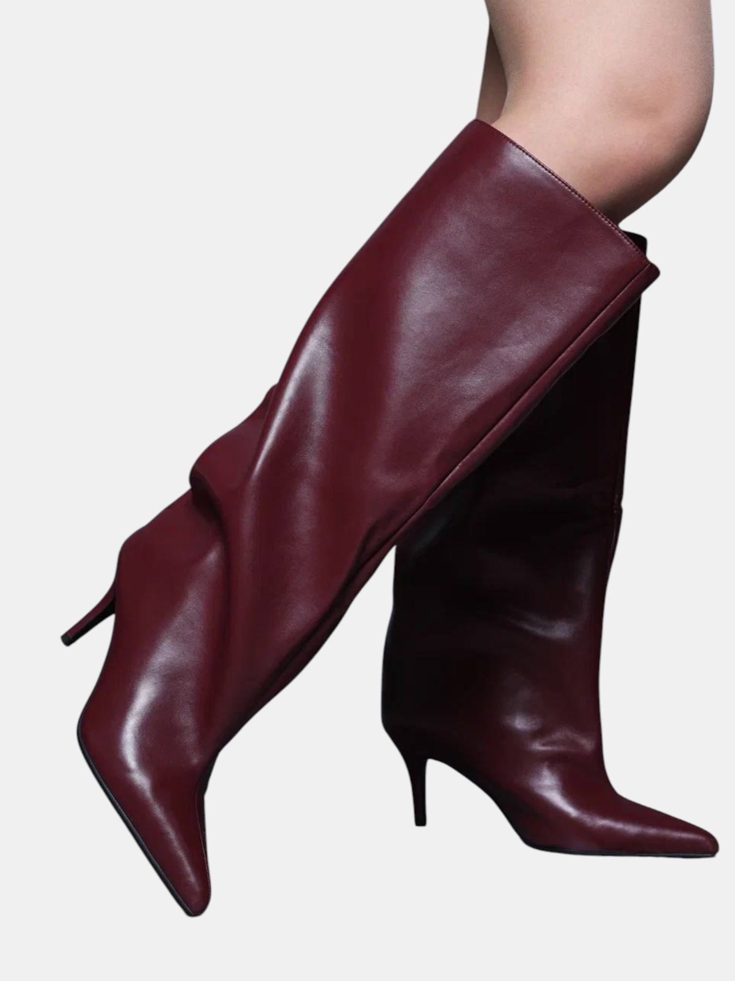 Сапоги трубы на шпильке