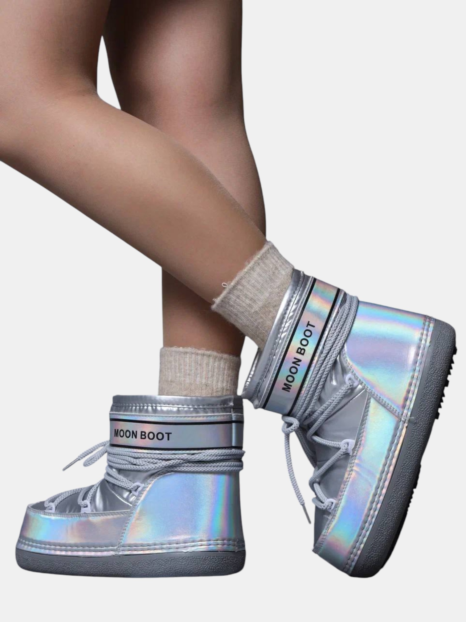 Сноубутсы дутики Moon Boot кожа серебристые 3309 Сноубутсы дутики Moon Boot кожа серебристые 3309