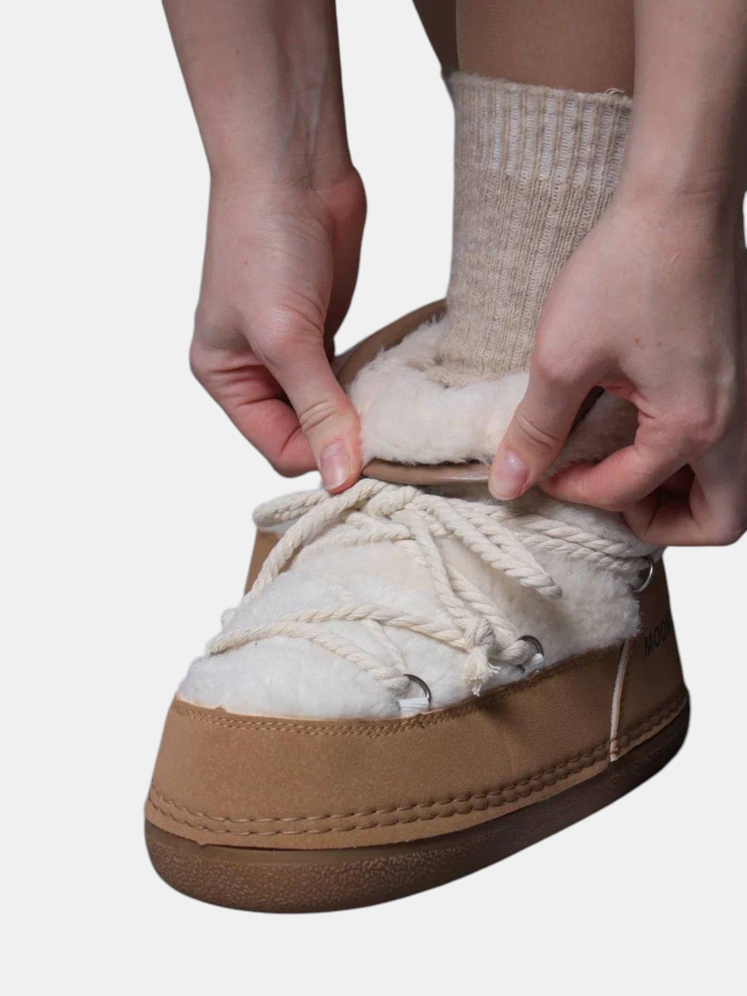 Сноубутсы дутики Moon Boot кожа с мехом коричневые 3314 Сноубутсы дутики Moon Boot кожа с мехом коричневые 3314