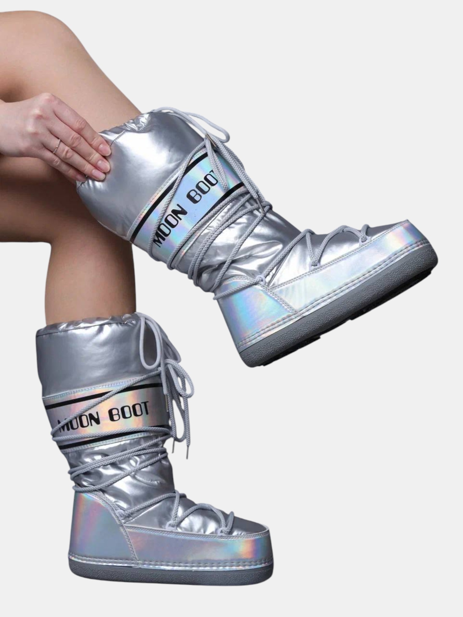 Сноубутсы дутики высокие Moon Boot кожа серебристые 3322 Сноубутсы дутики высокие Moon Boot кожа серебристые 3322