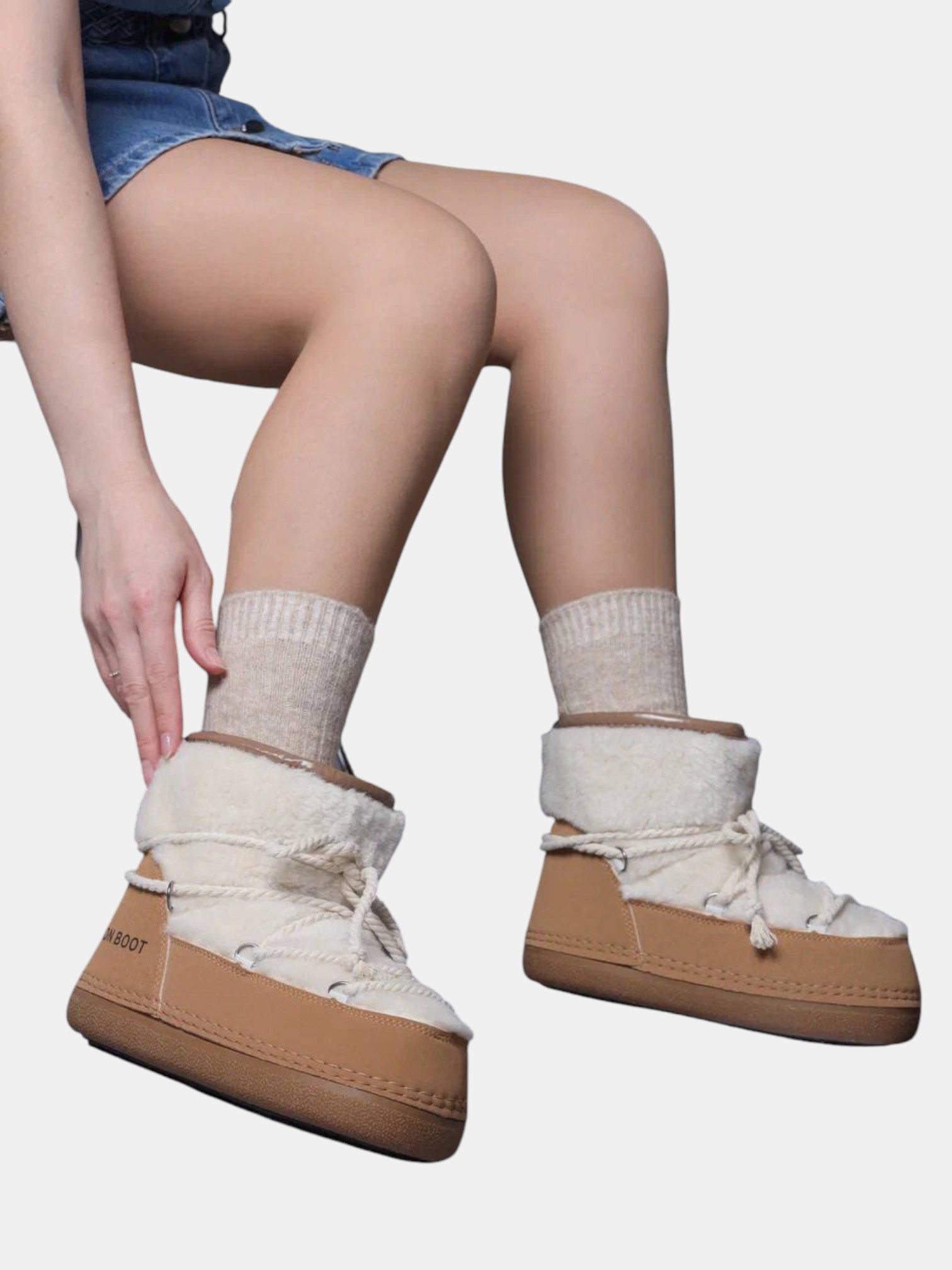 Сноубутсы Moon Boot