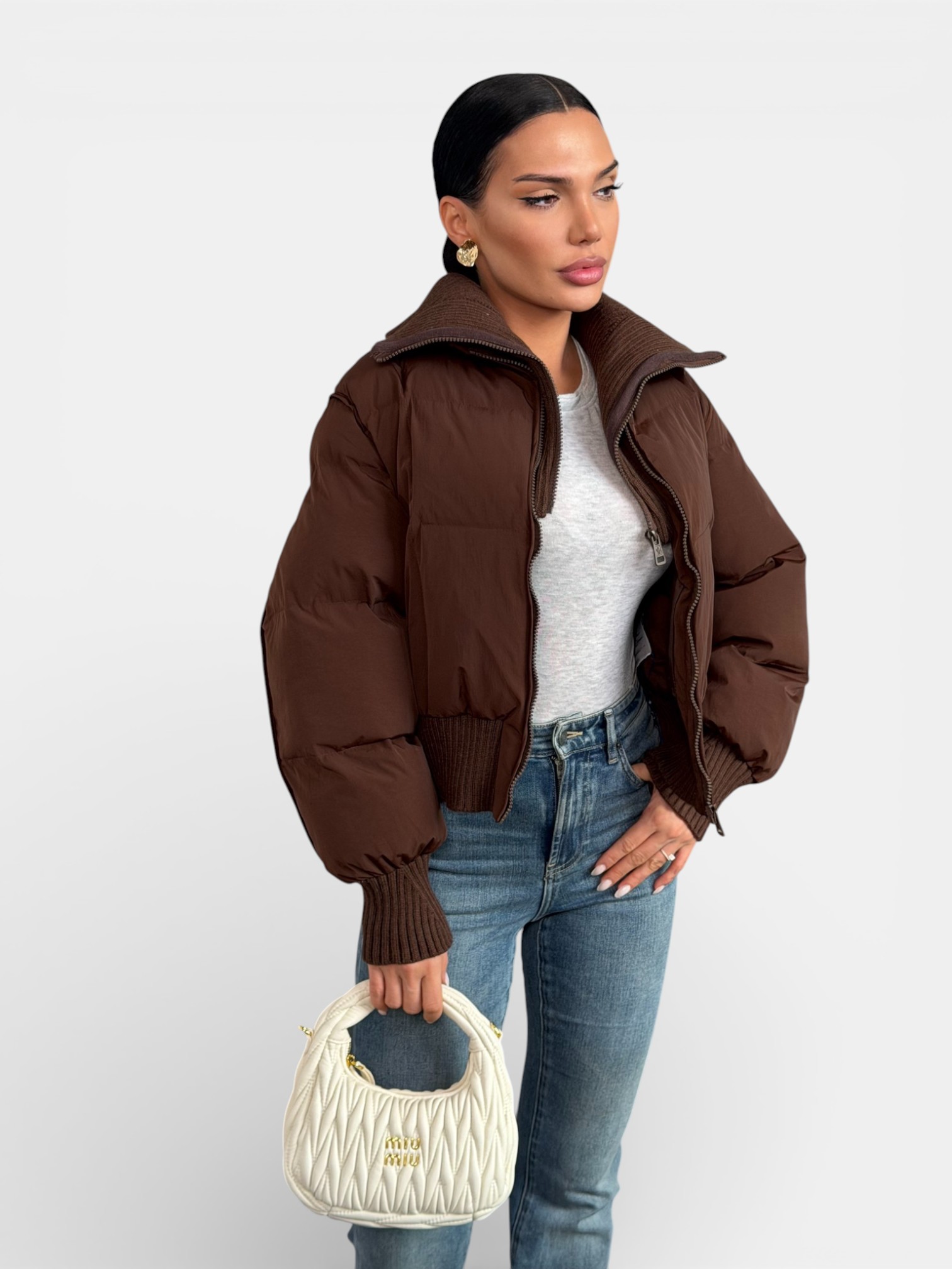 Пуховик с вязаным воротником Moncler коричневый 3361 Пуховик с вязаным воротником Moncler коричневый 3361