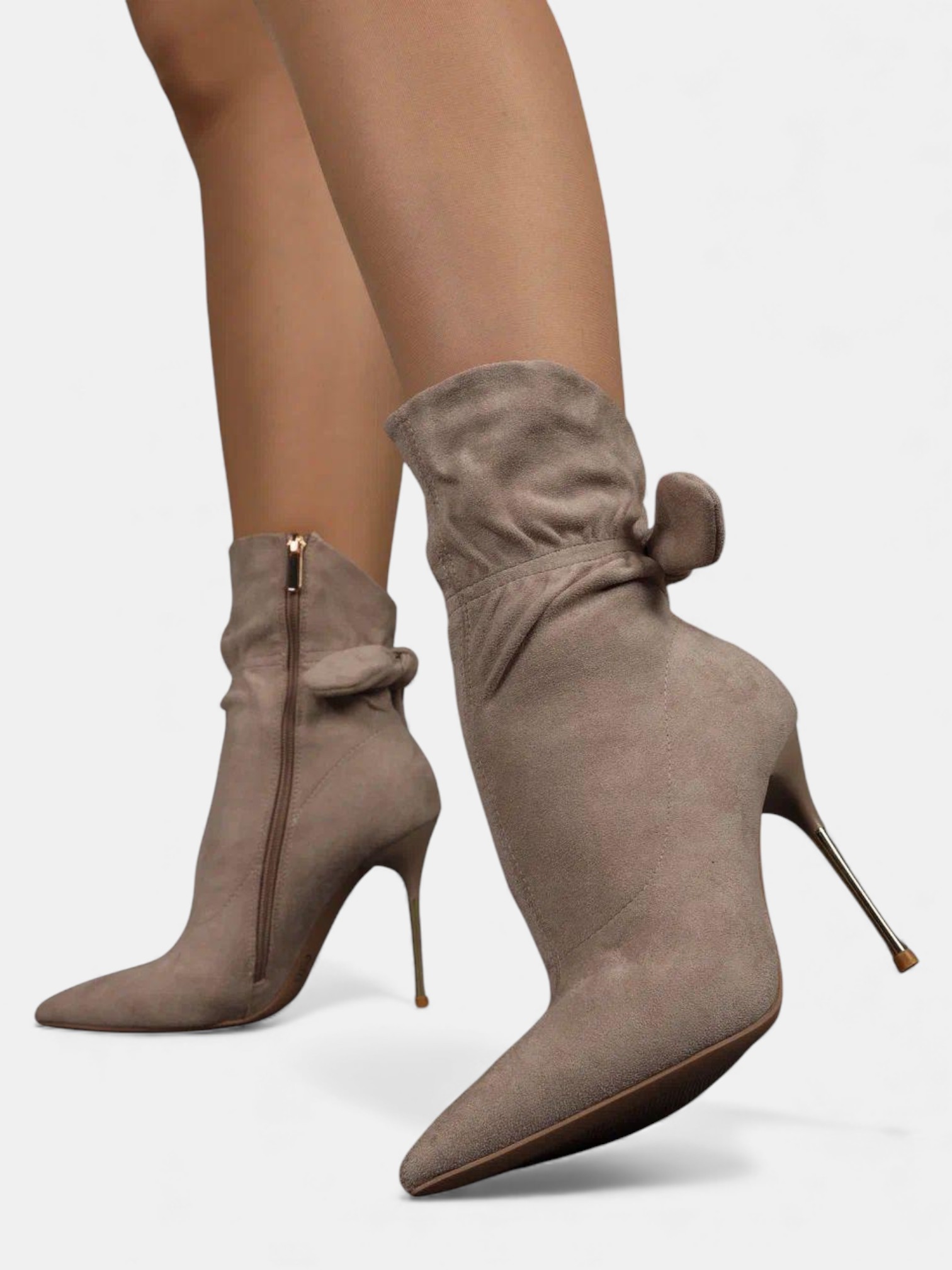 Полусапоги с бантом на шпильке бежевые 3383 Полусапоги с бантом на шпильке бежевые 3383