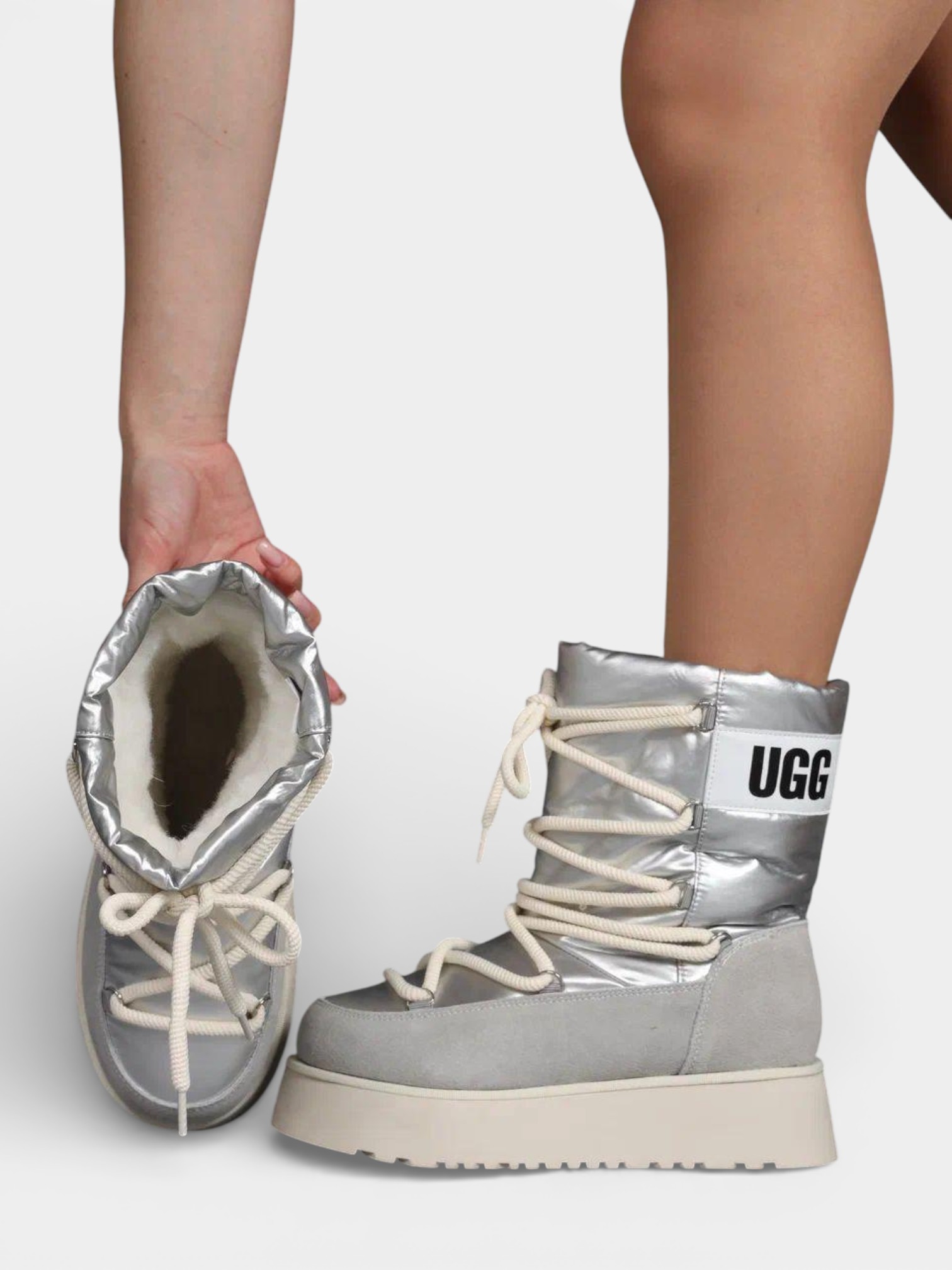 Дутики UGG на шнуровке серебристые 3424