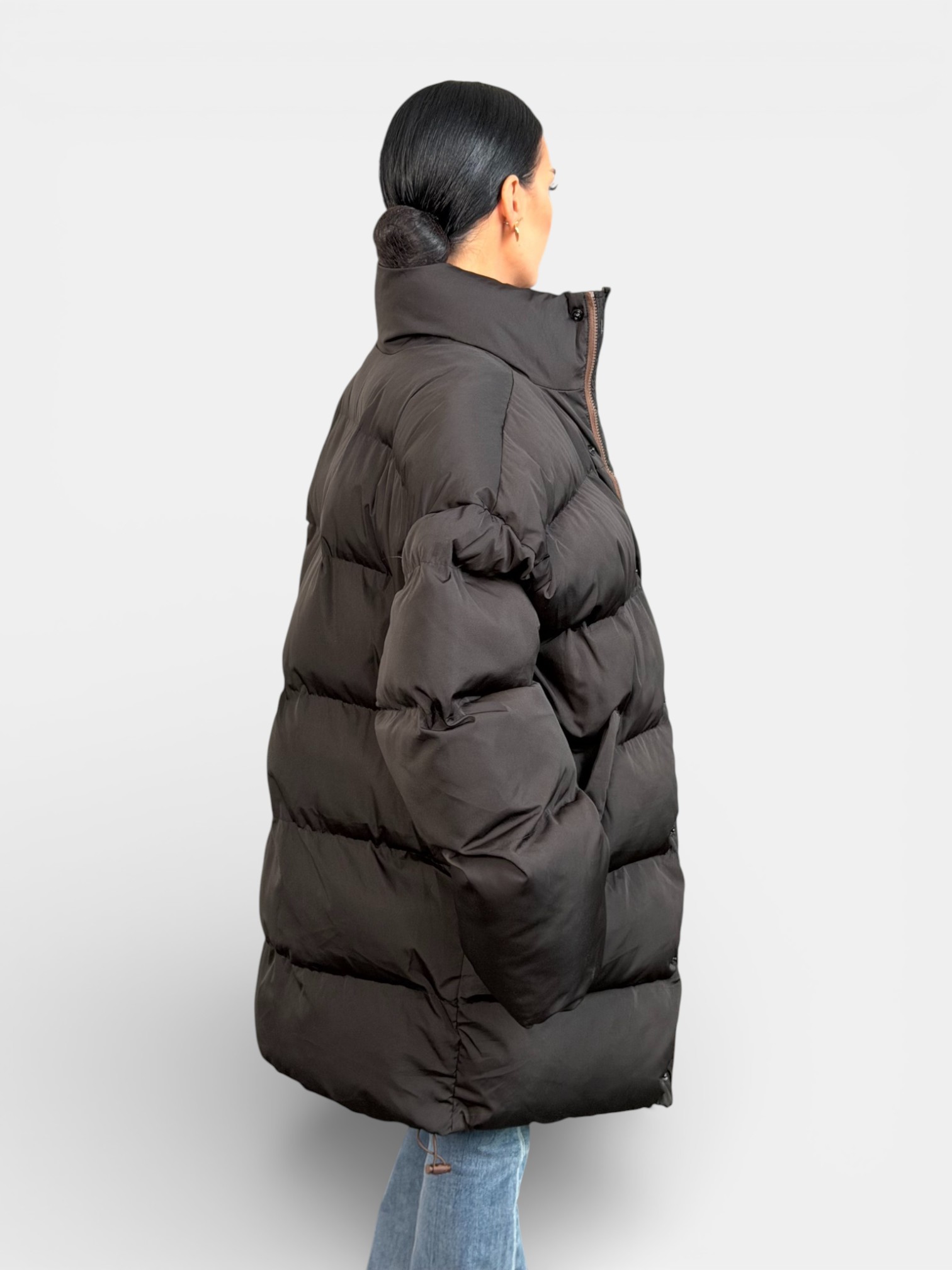 Пуховик оверсайз зимний длинный BALENCIAGA черный 3366 Пуховик оверсайз зимний длинный BALENCIAGA черный 3366