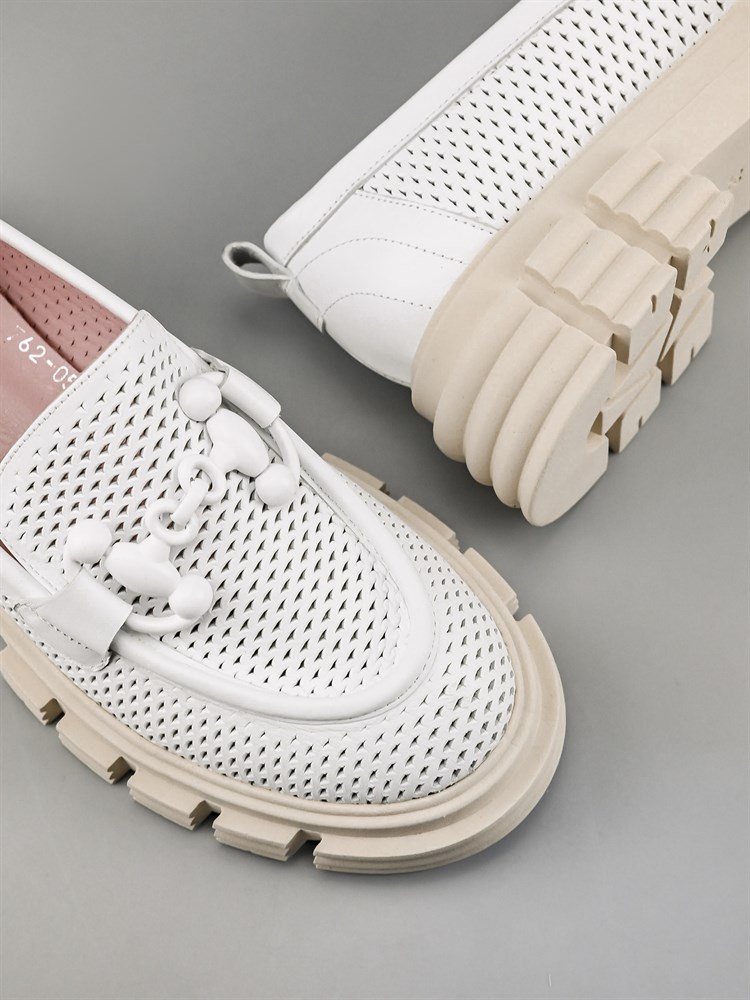 Лоферы женские модельные