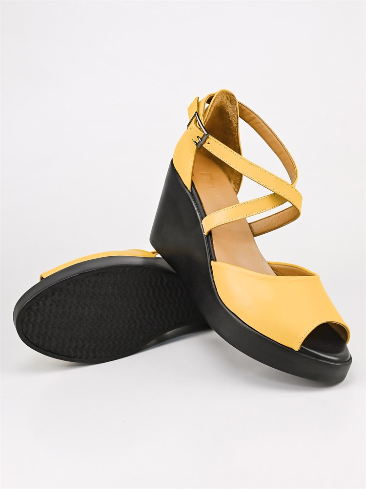 Босоножки женские