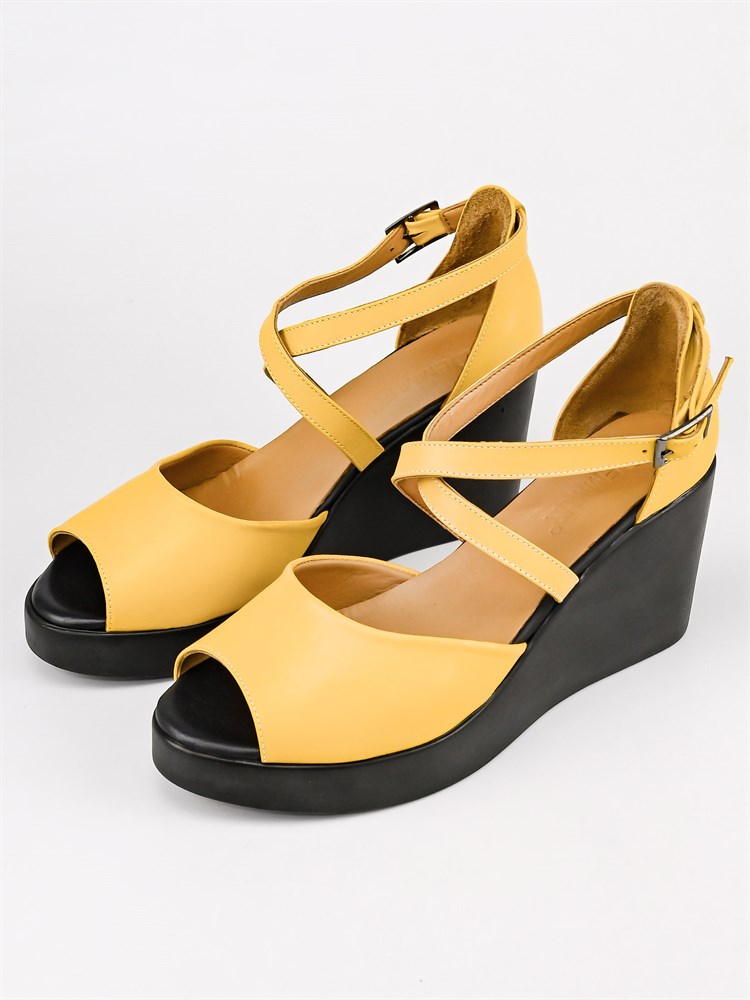 Босоножки женские