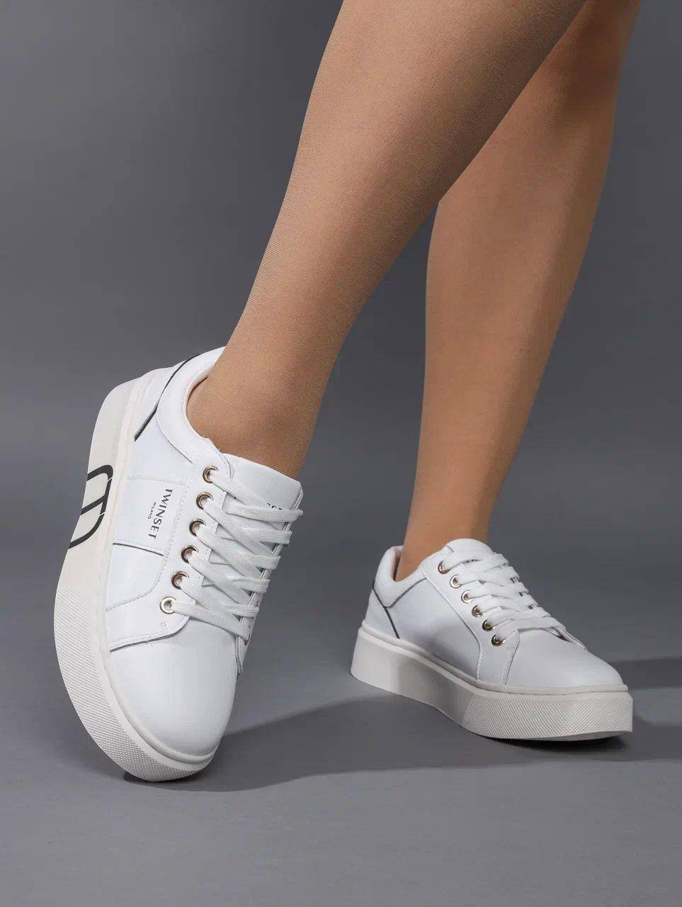 Кроссовки женские брендовые искусственная кожа белые 3558 Кроссовки женские брендовые искусственная кожа белые 3558