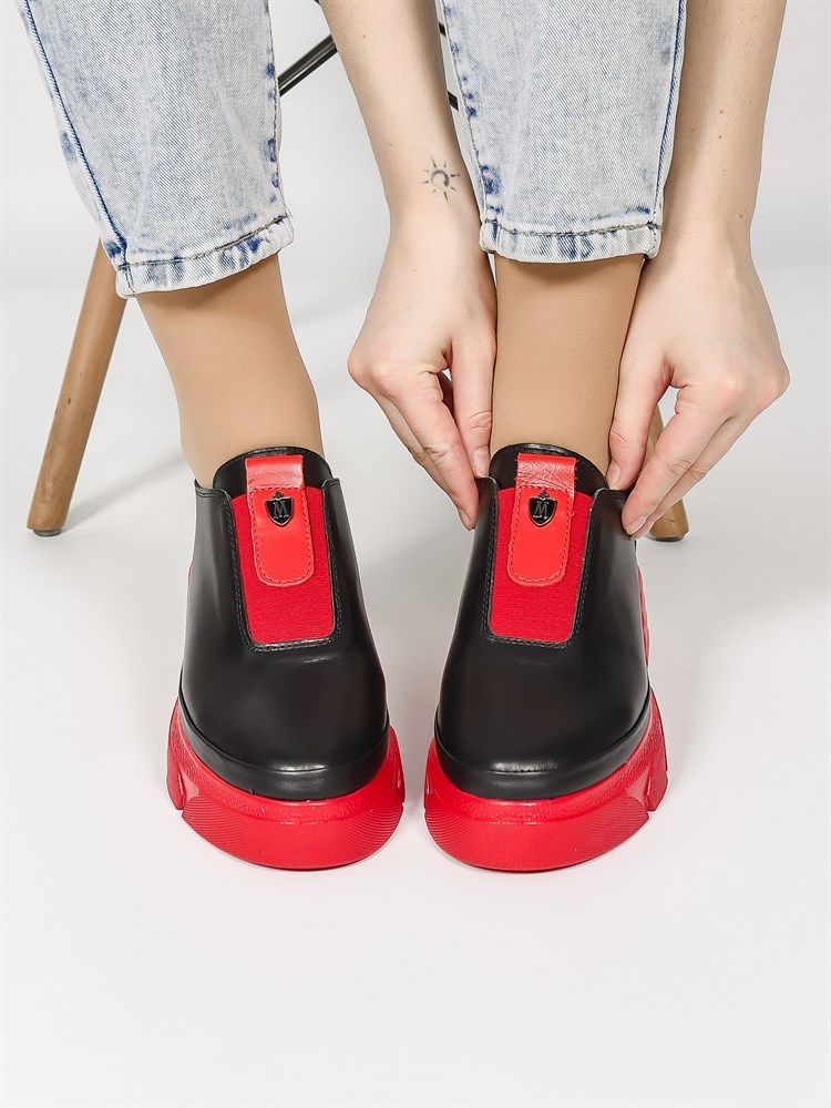 Лоферы женские