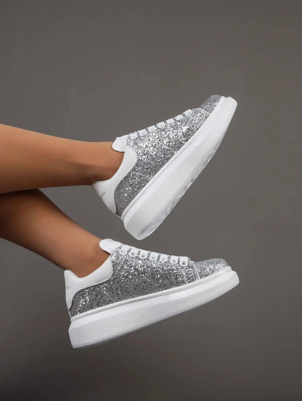 Кроссовки женские брендовые