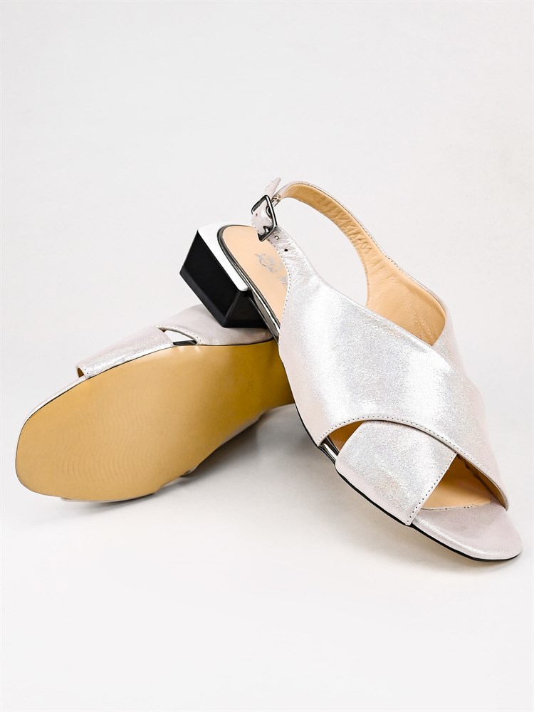 Босоножки женские