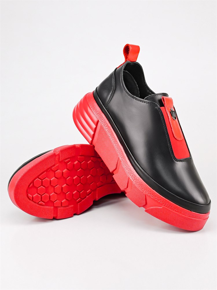 Лоферы женские