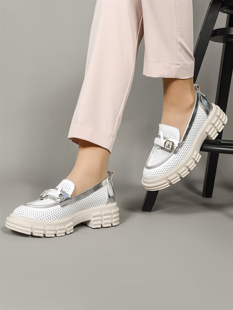 Лоферы женские натуральная кожа белые 011-811-05-708