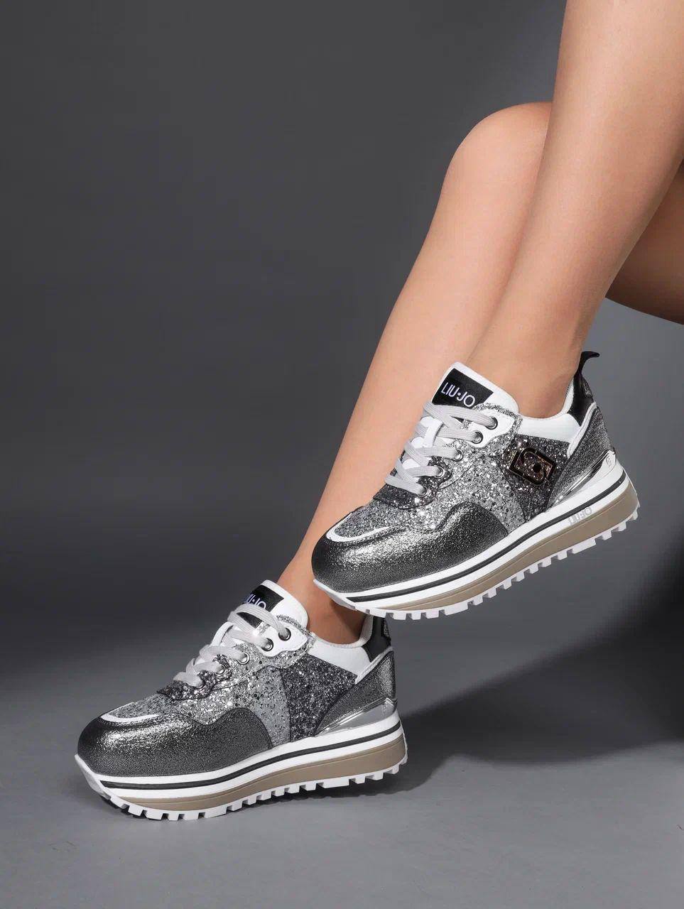 Кроссовки женские брендовые