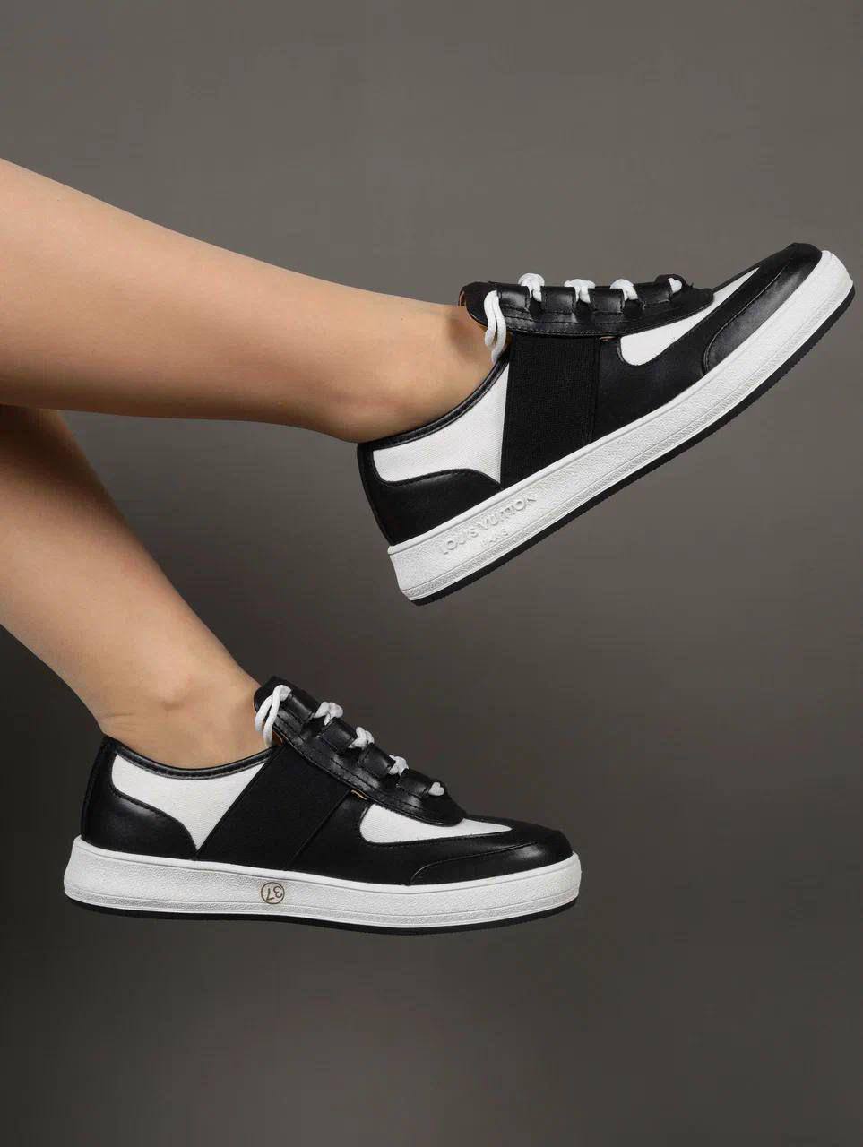 Кроссовки женские брендовые