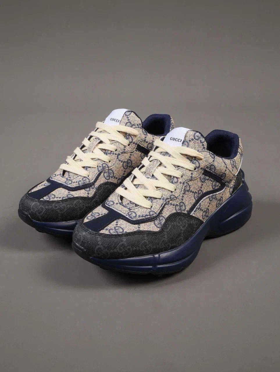 Кроссовки женские брендовые