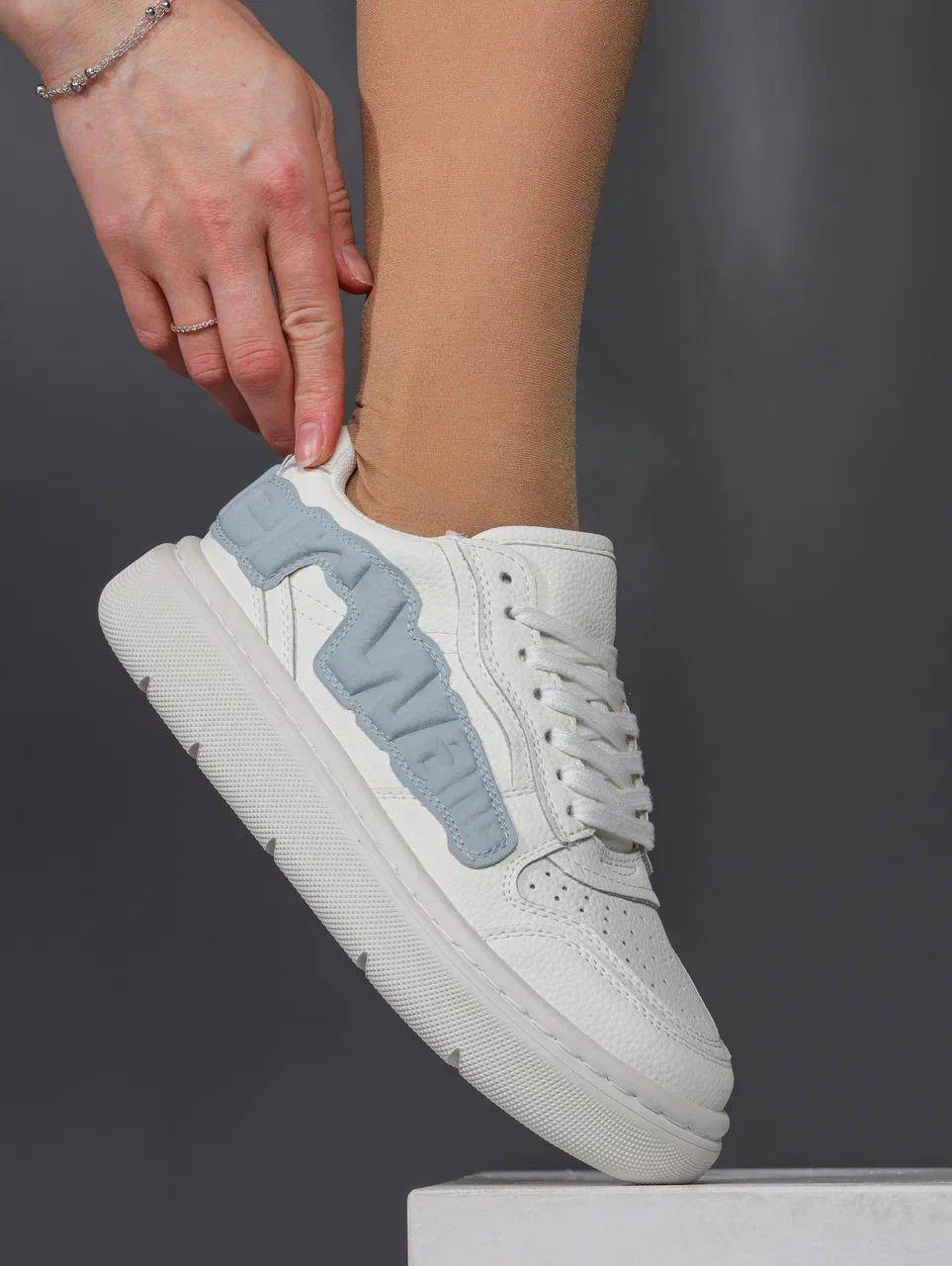 Кроссовки женские брендовые натуральная кожа белые с серым 3603