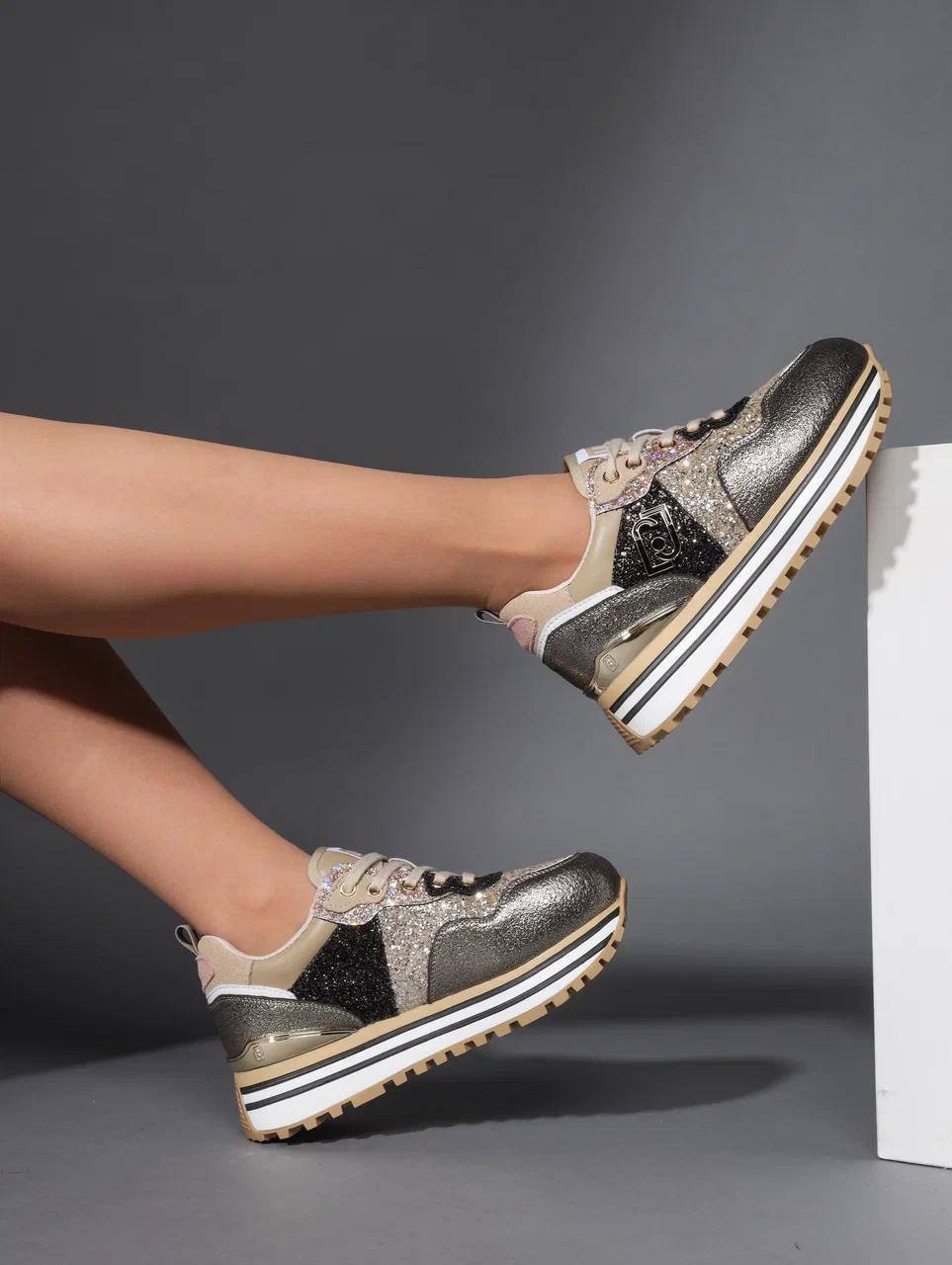 Кроссовки женские брендовые