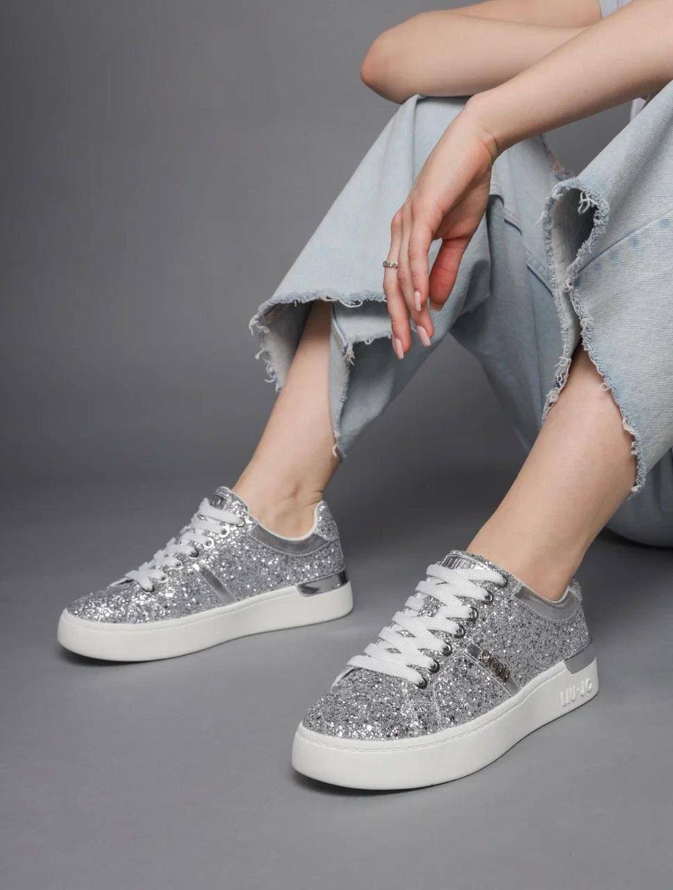 Кеды женские брендовые натуральная кожа серебристые 3594 Кеды женские брендовые натуральная кожа серебристые 3594