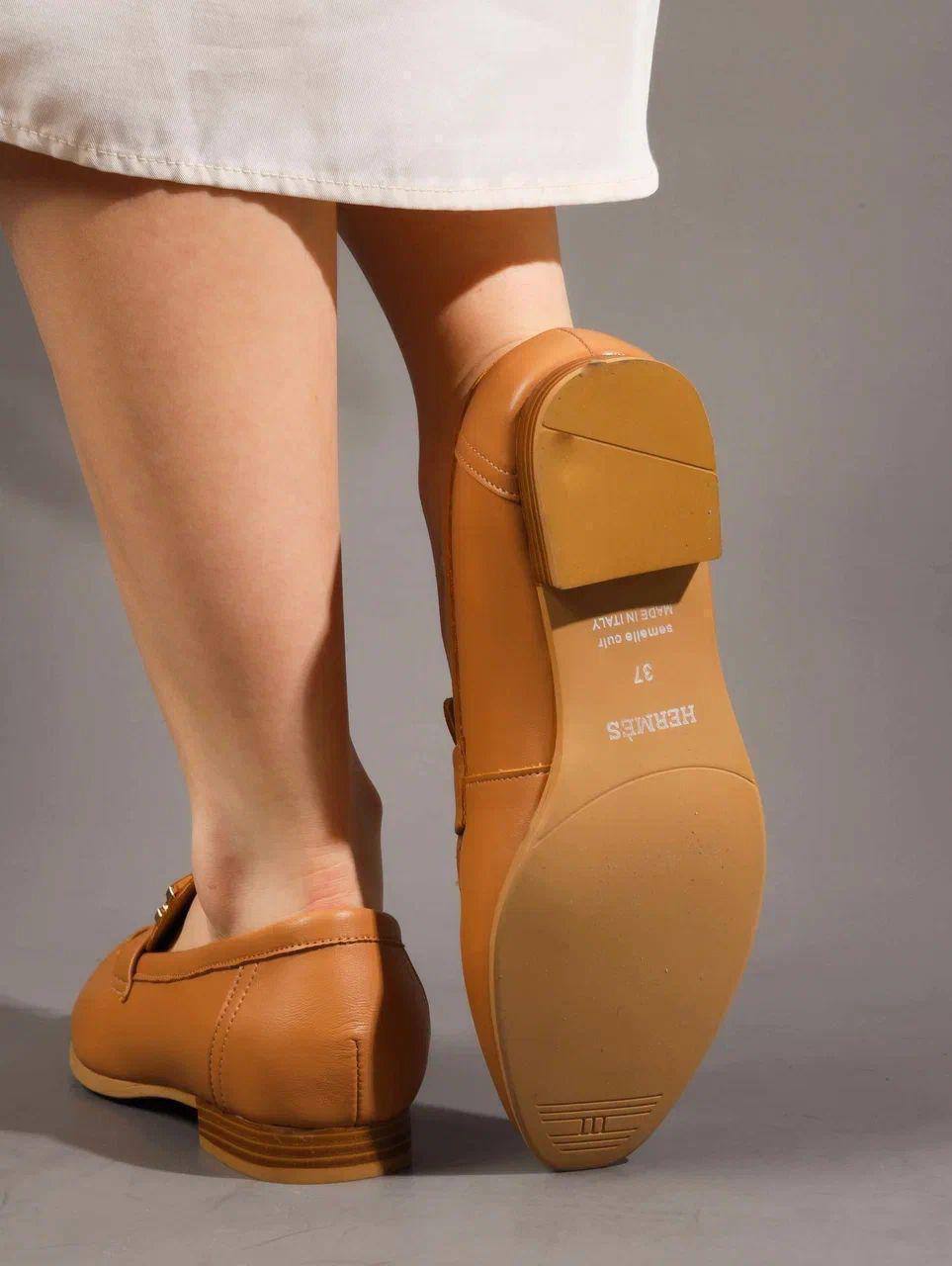 Лоферы женские брендовые