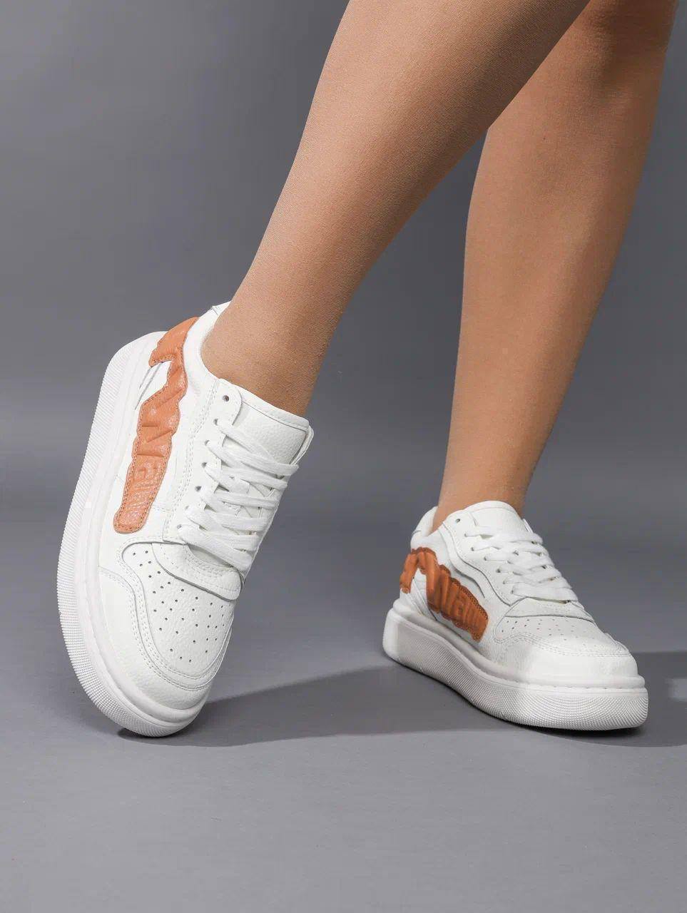 Кроссовки женские брендовые натуральная кожа белые с коричневым 3604