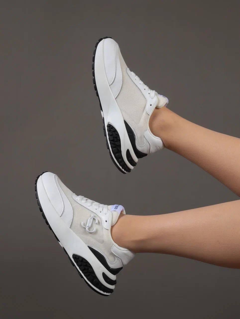 Кроссовки женские брендовые