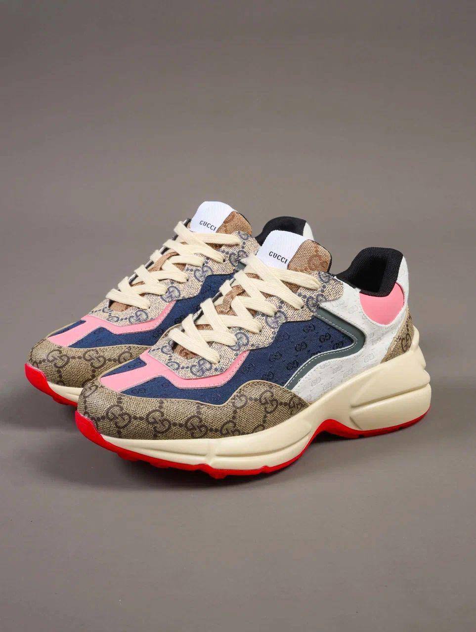 Кроссовки женские брендовые