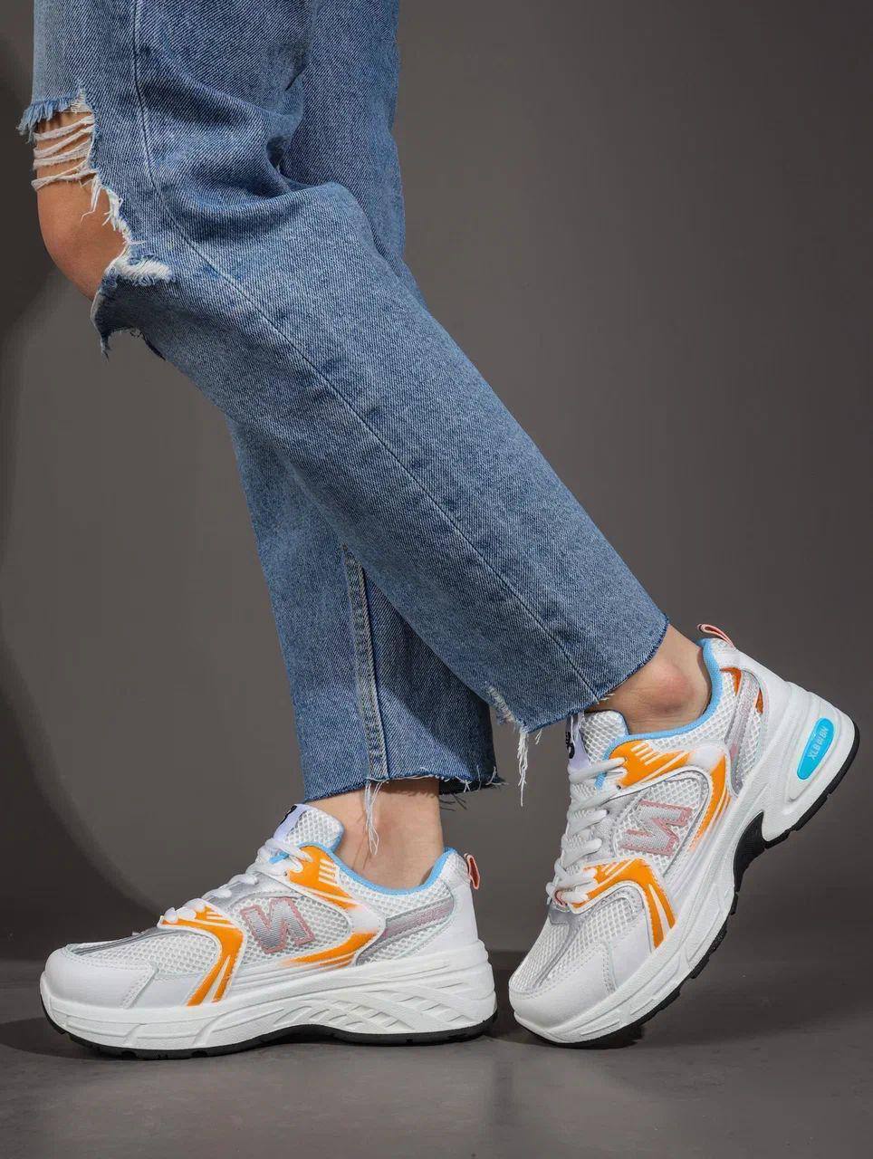 Кроссовки женские брендовые