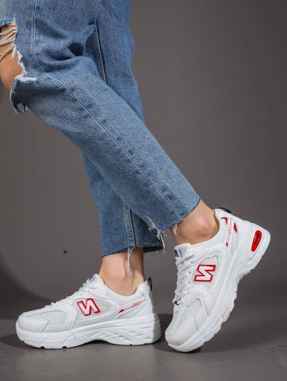 Кроссовки женские брендовые