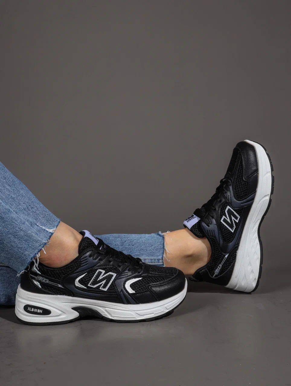 Кроссовки женские брендовые