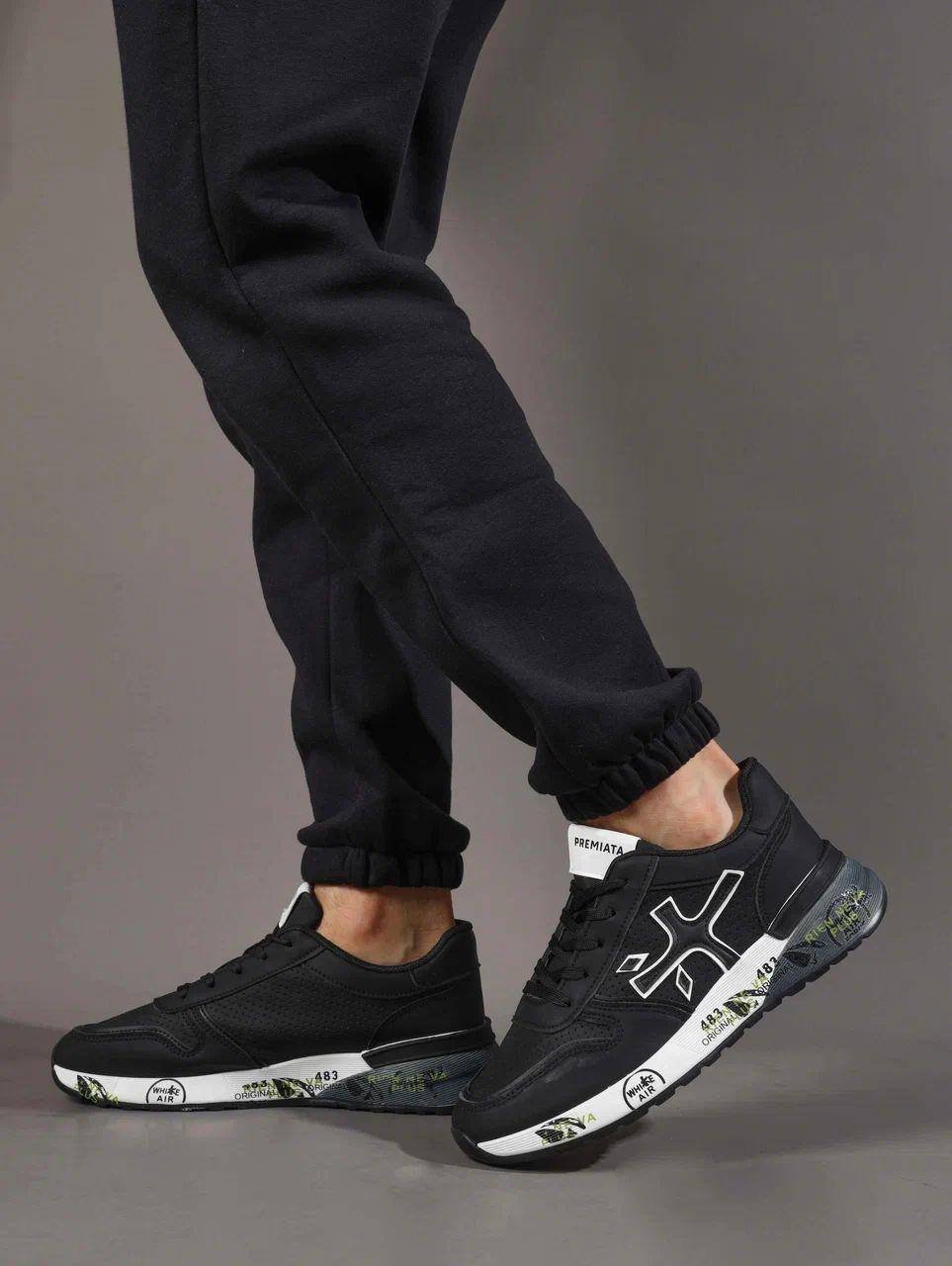 Кроссовки мужские брендовые искусственная кожа черне 3702 Кроссовки мужские брендовые искусственная кожа черне 3702