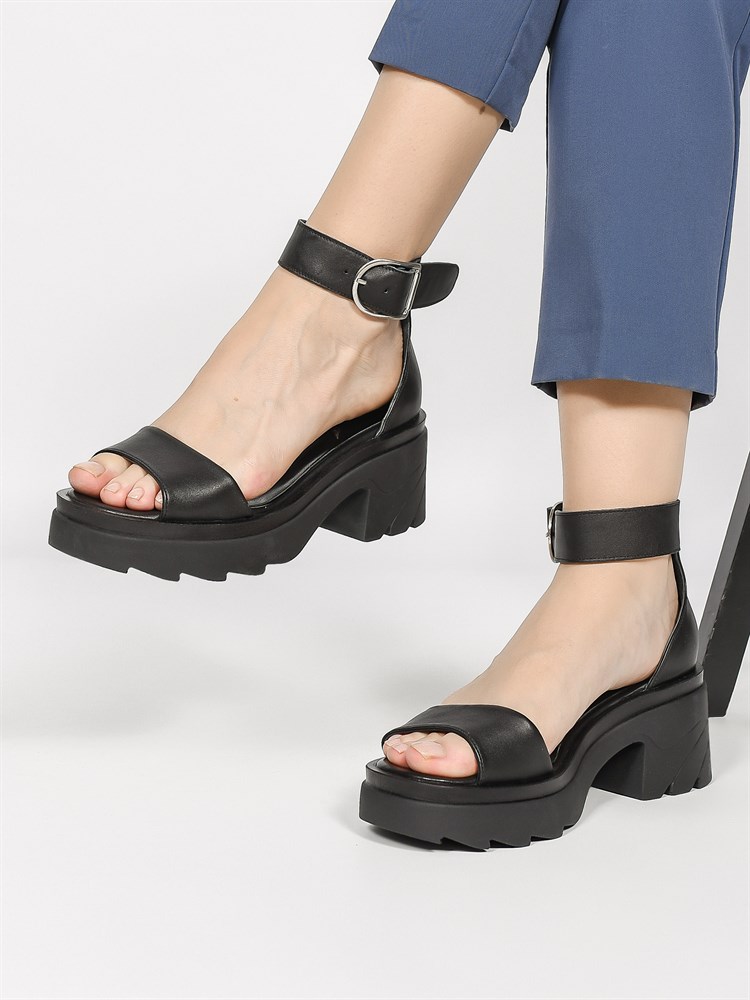 Босоножки женские