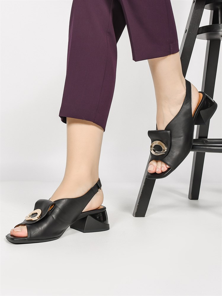 Босоножки женские