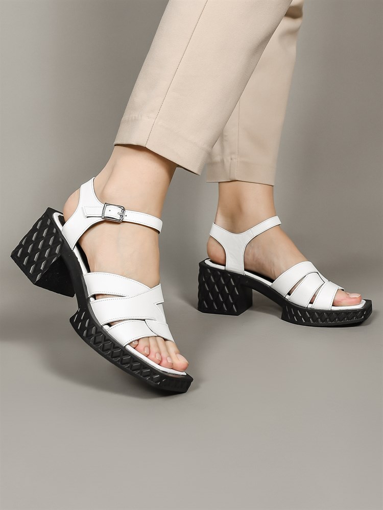 Босоножки женские