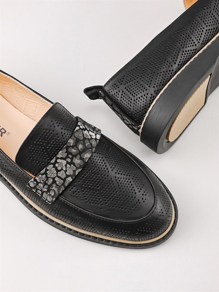 Лоферы женские летние