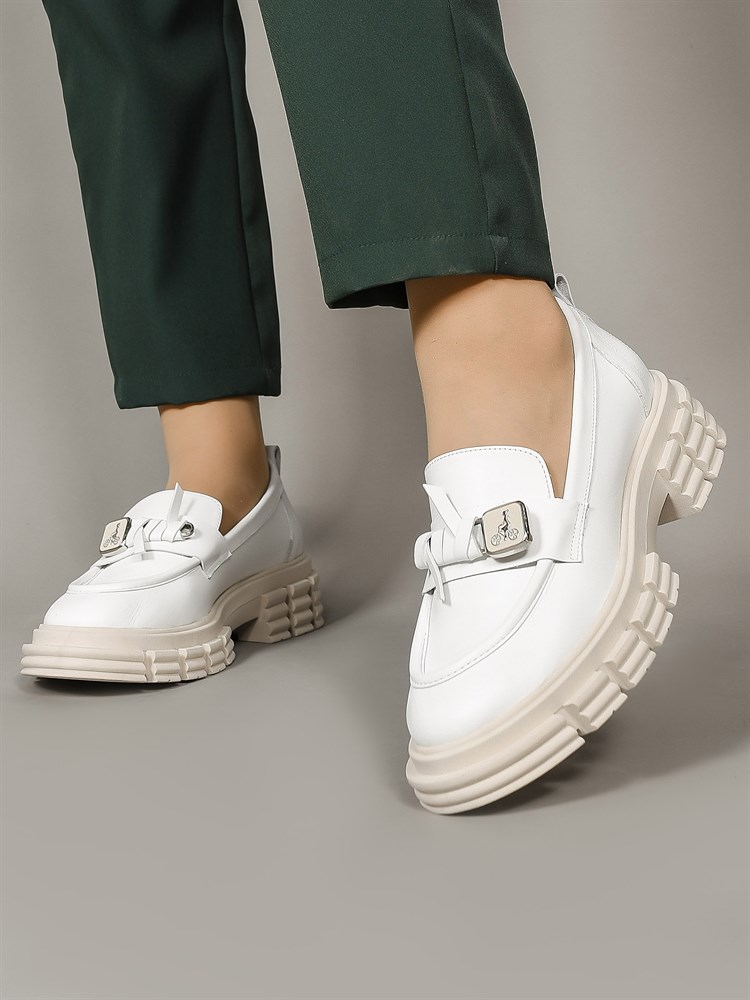 Лоферы женские