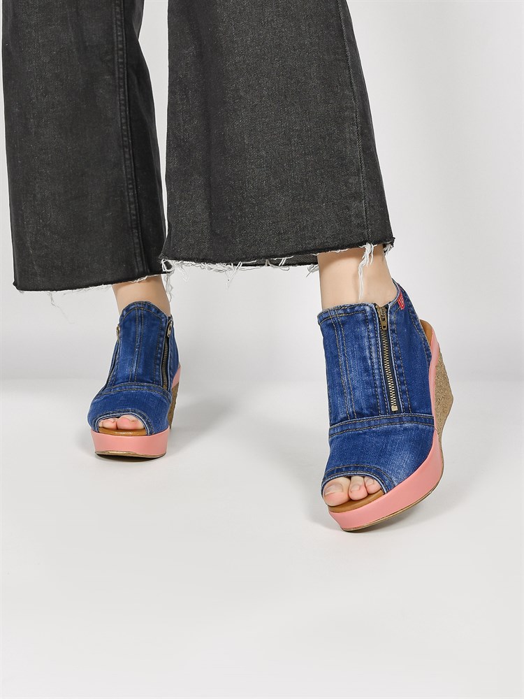 Босоножки женские