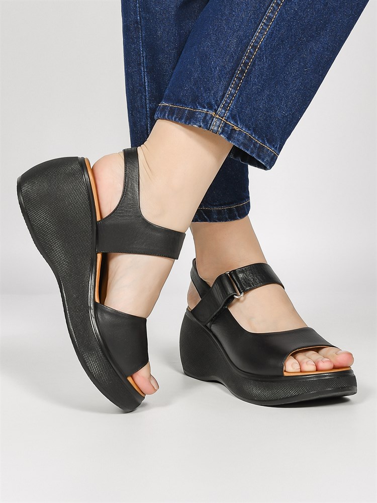 Босоножки женские