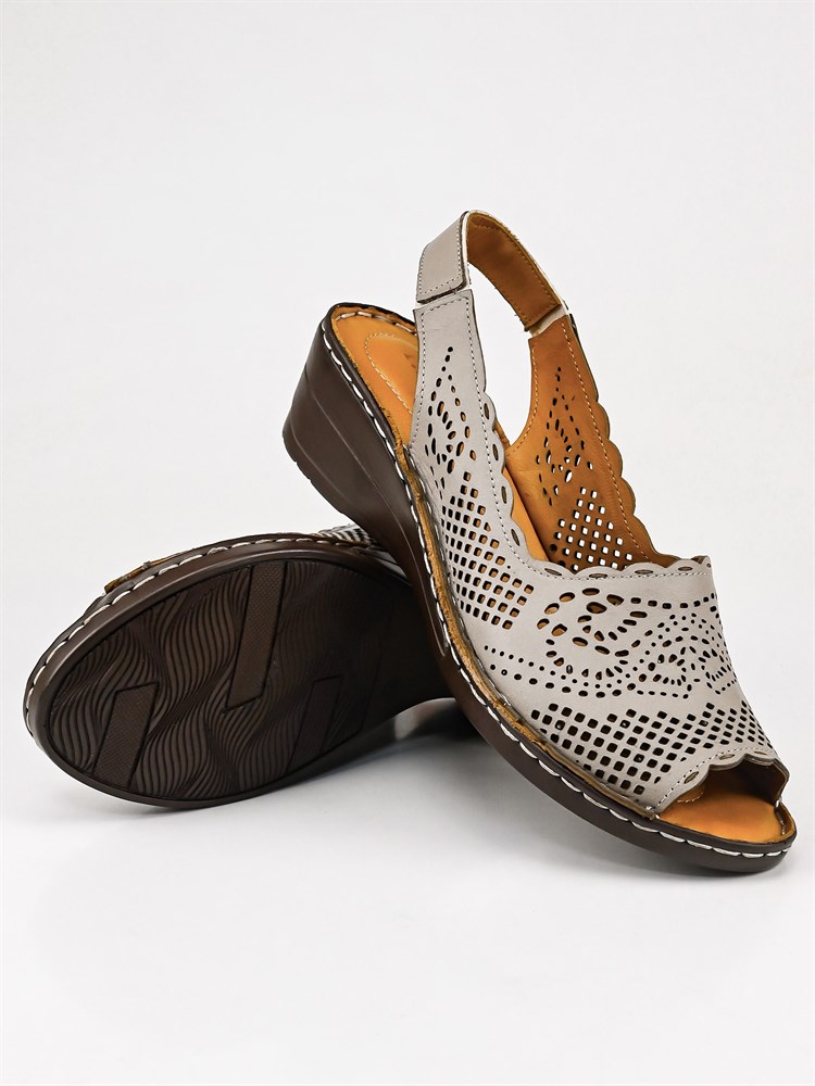 Босоножки женские