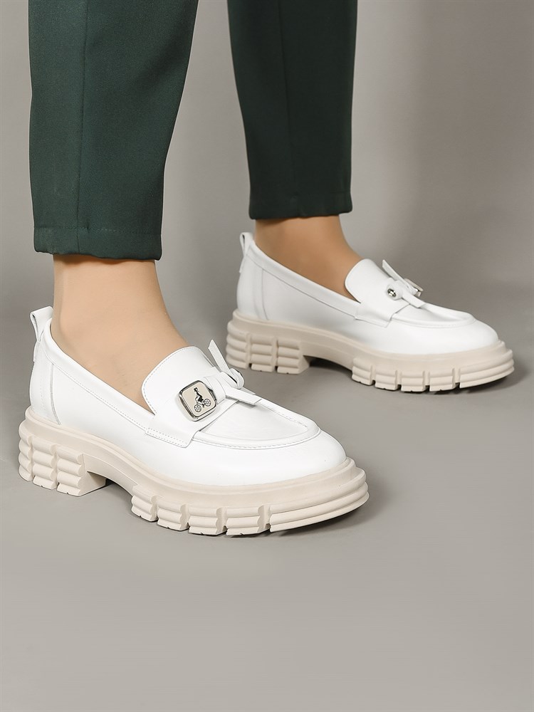 Лоферы женские