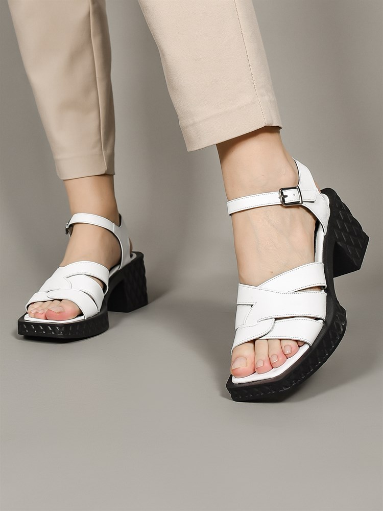 Босоножки женские