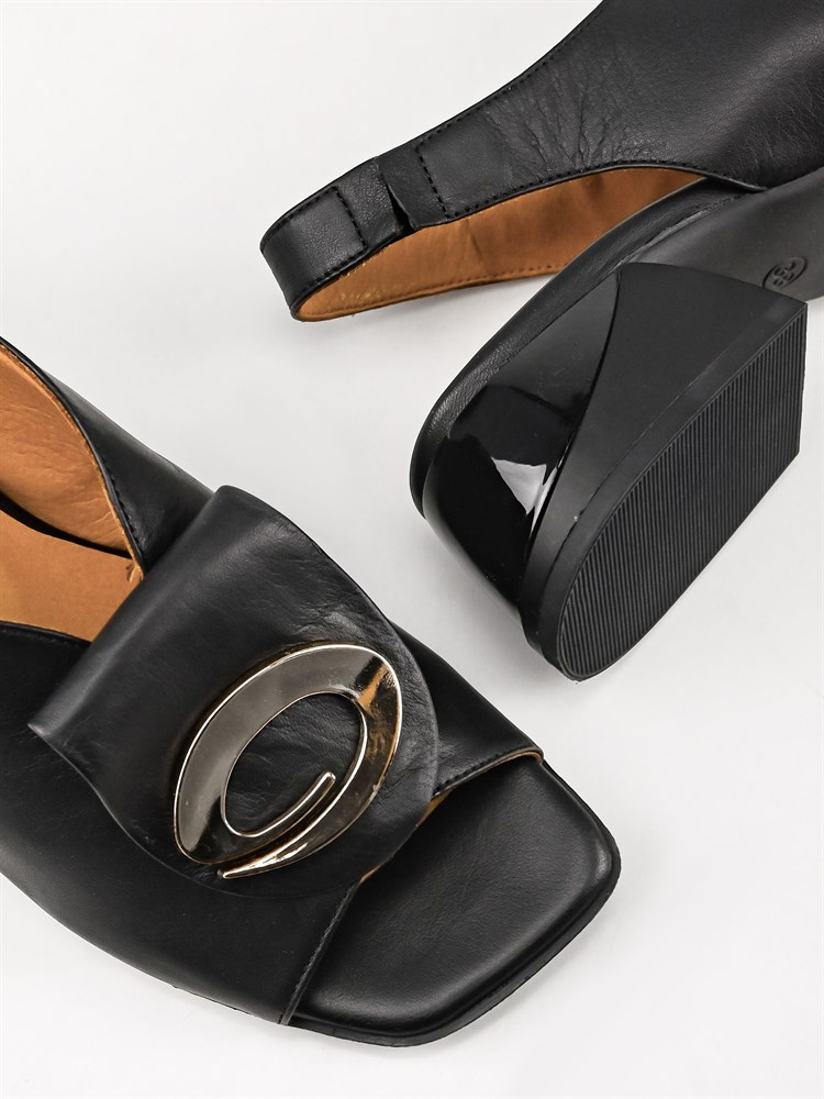 Босоножки женские