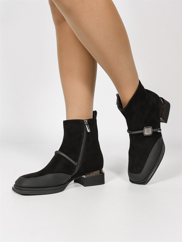 Ботинки женские