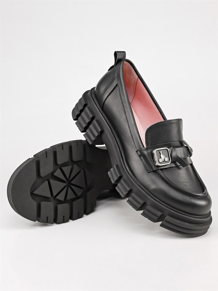 Лоферы женские